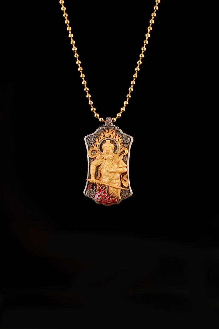 Necklaces & Pendants